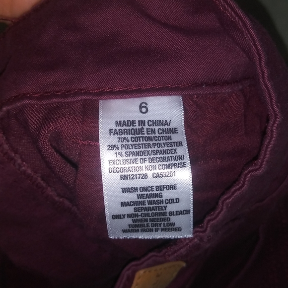 Shorts - Picture 2 of 5